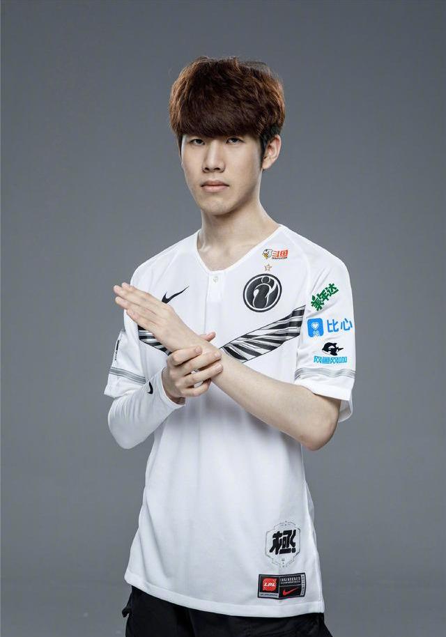 后给球队带 后给球队带