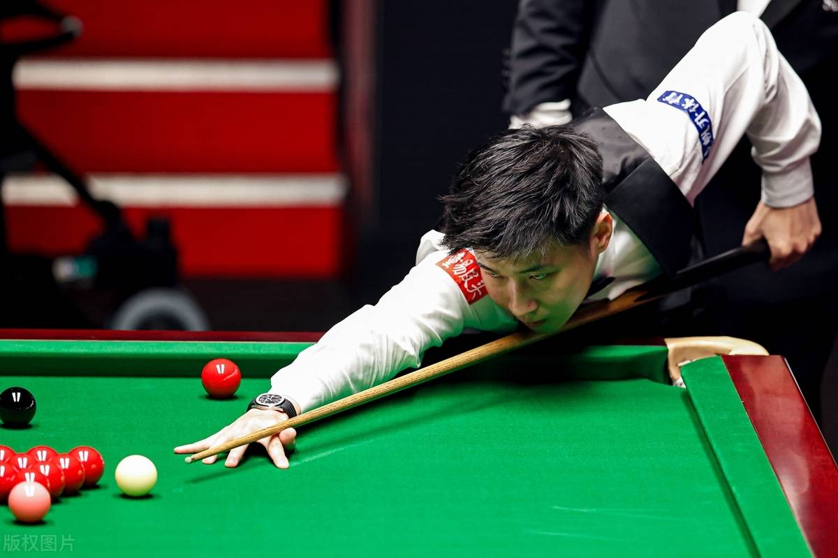 足坛上闪耀 足坛上闪耀