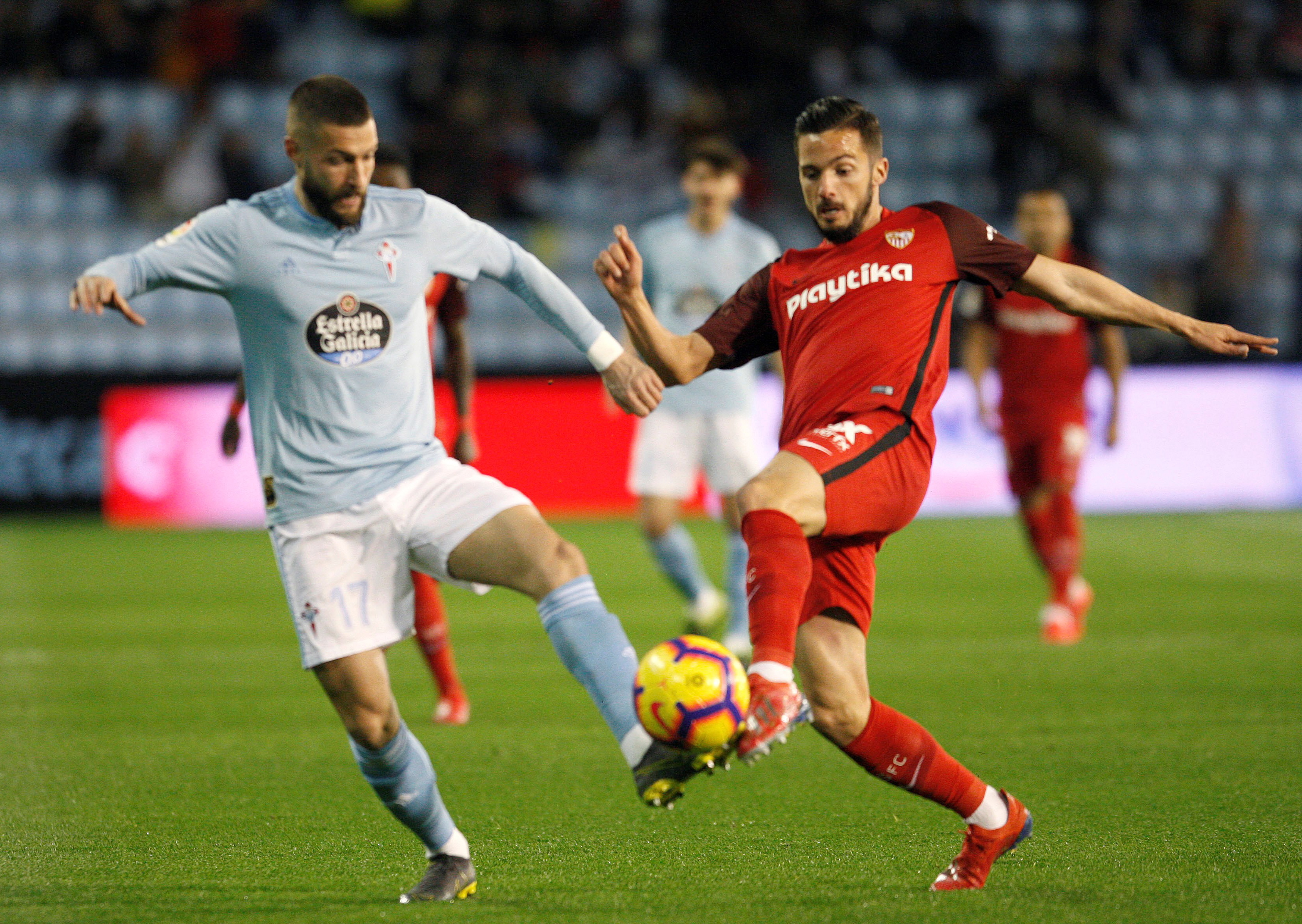 于减少球员 于减少球员