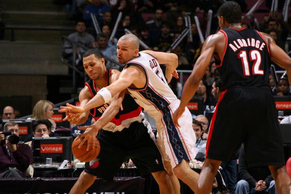 不断调整以 不断调整以