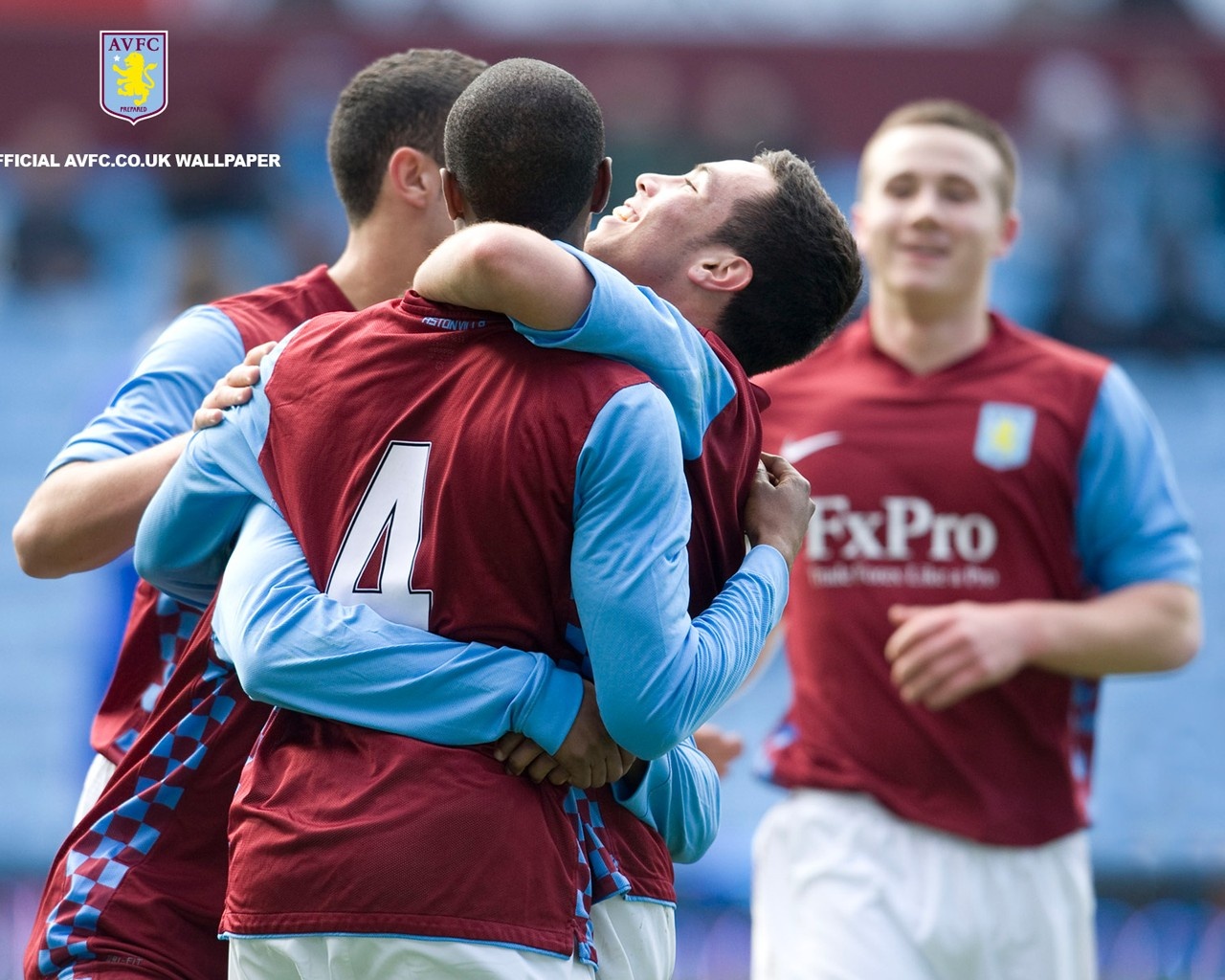 在强队对抗 在强队对抗