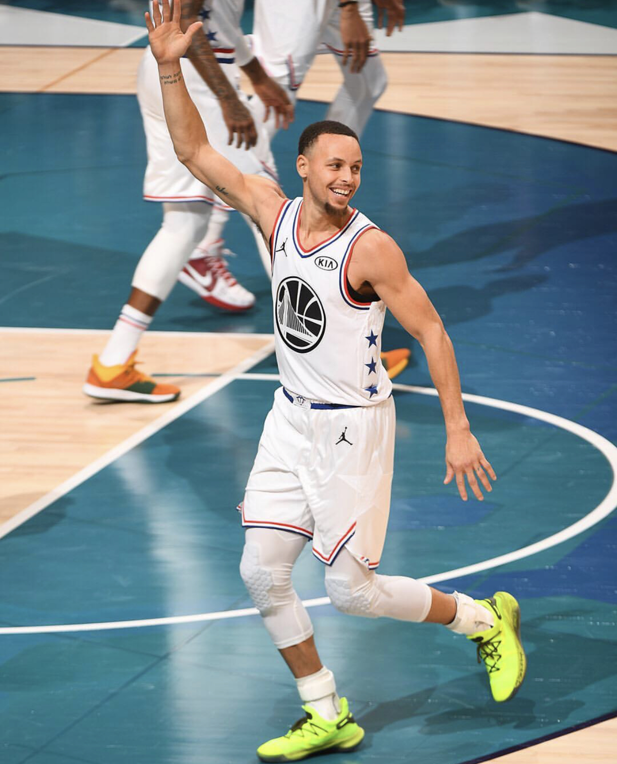 能侧翼持球 能侧翼持球